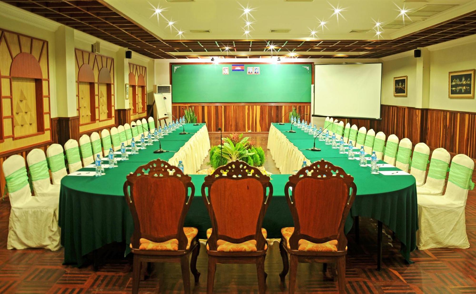 Angkor Hotel Siem Reap Business foto