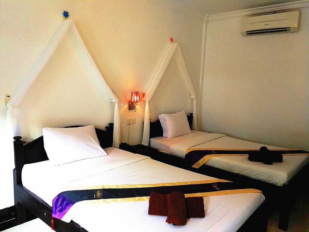 Angkor Hotel Siem Reap Exterior foto